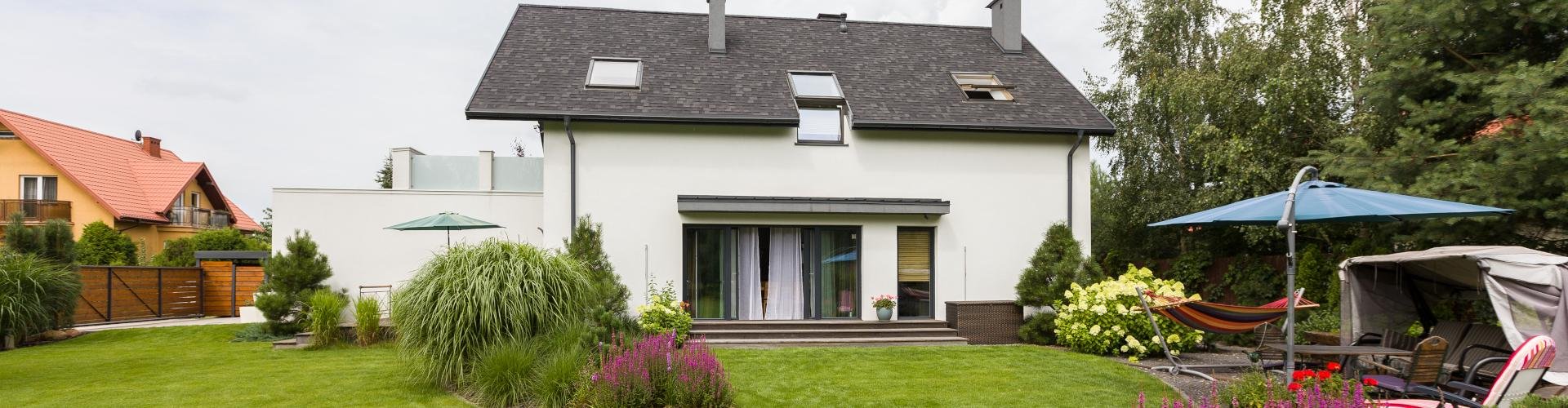 New-House - Jakie wady i zalety mają stropy drewniane?