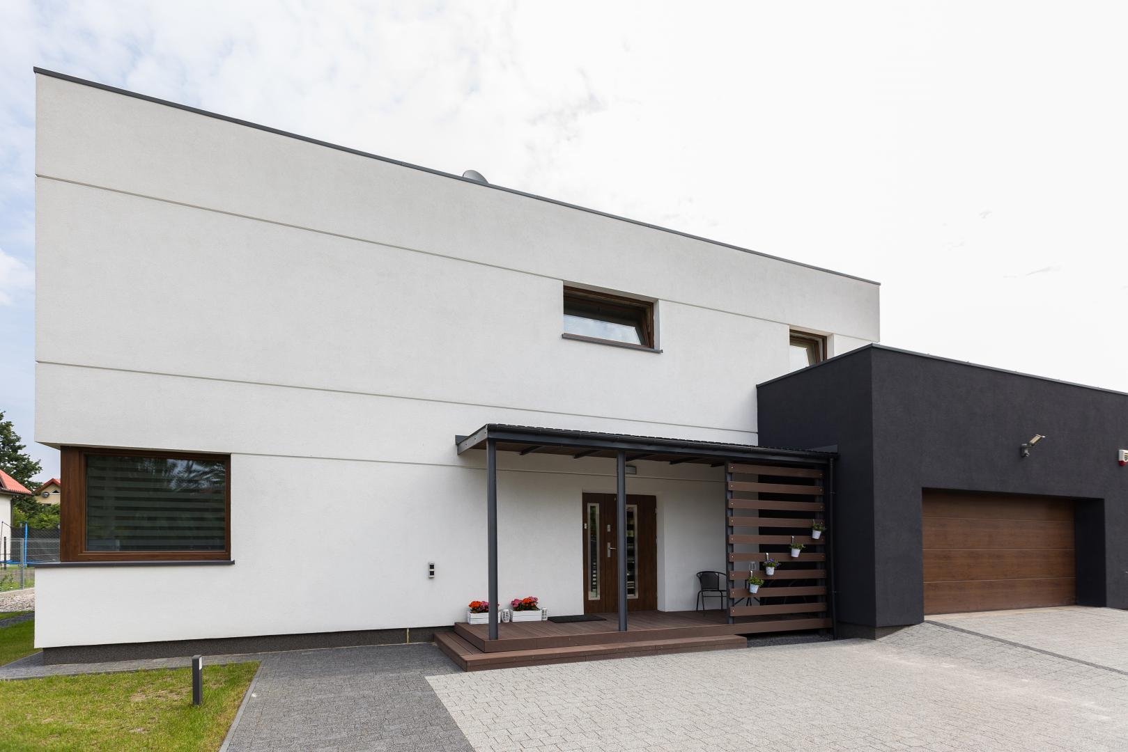 Projekt domu z garażem trzystanowiskowym - interesujące propozycje