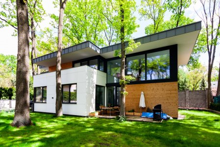 New-House - Orynnowanie tradycyjne czy ukryte w elewacji? Zalety i wady