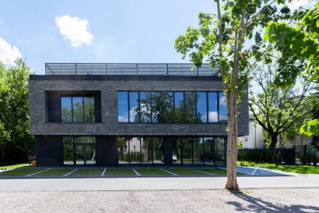 Koszt budowy budynku biurowego – jaki budżet należy przygotować?