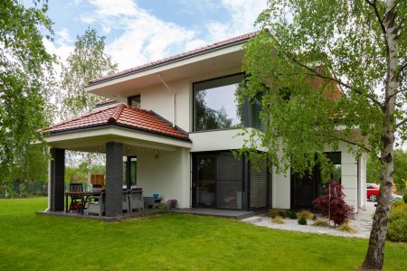 Projekt rozbudowy domu – o czym powinni wiedzieć inwestorzy?