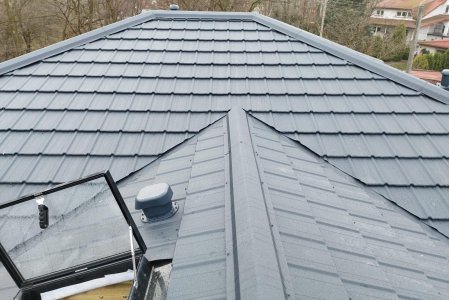 Dach z łupka naturalnego – projekt i wykonawstwo