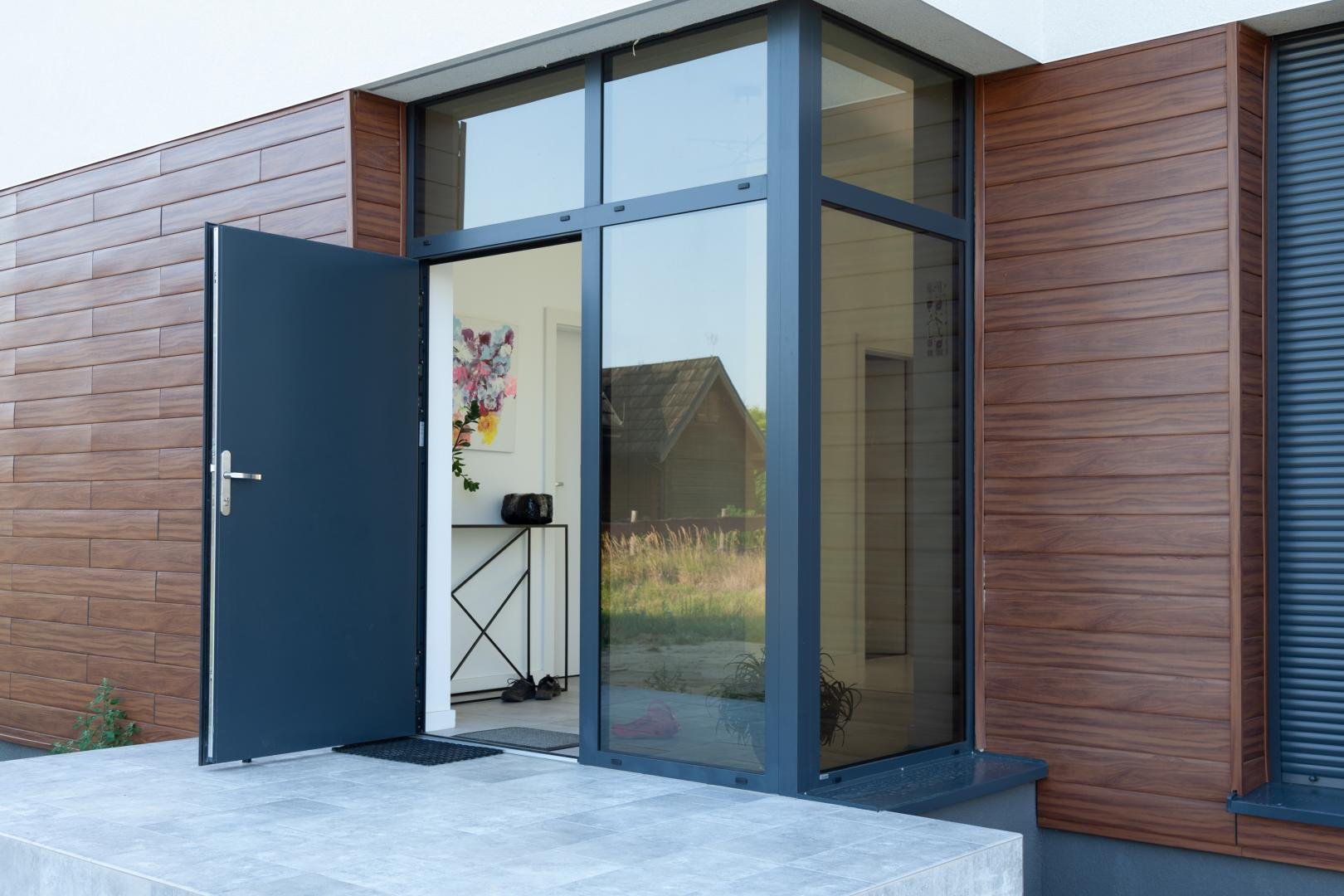 Rodzaje drzwi zewnętrznych – jaki materiał wybrać?