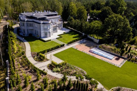 Ogród w domu jednorodzinnym – nowoczesne rozwiązania