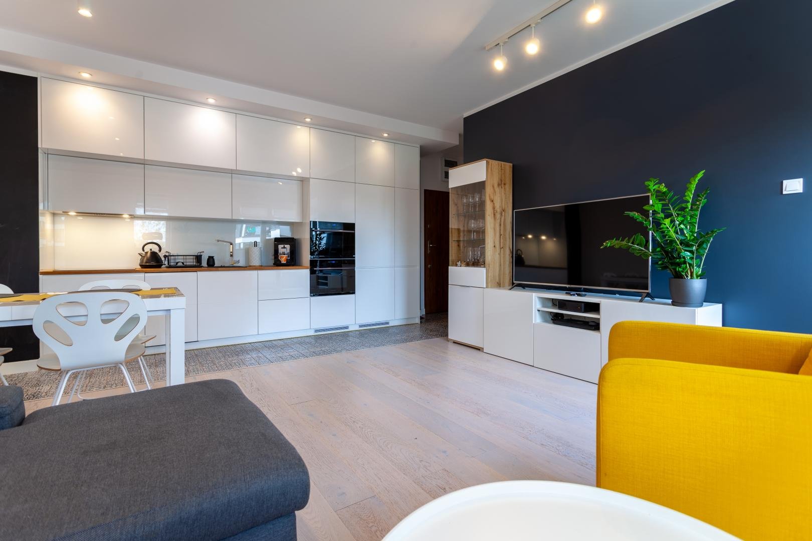 Kominek w domu jednorodzinnym – wady i zalety