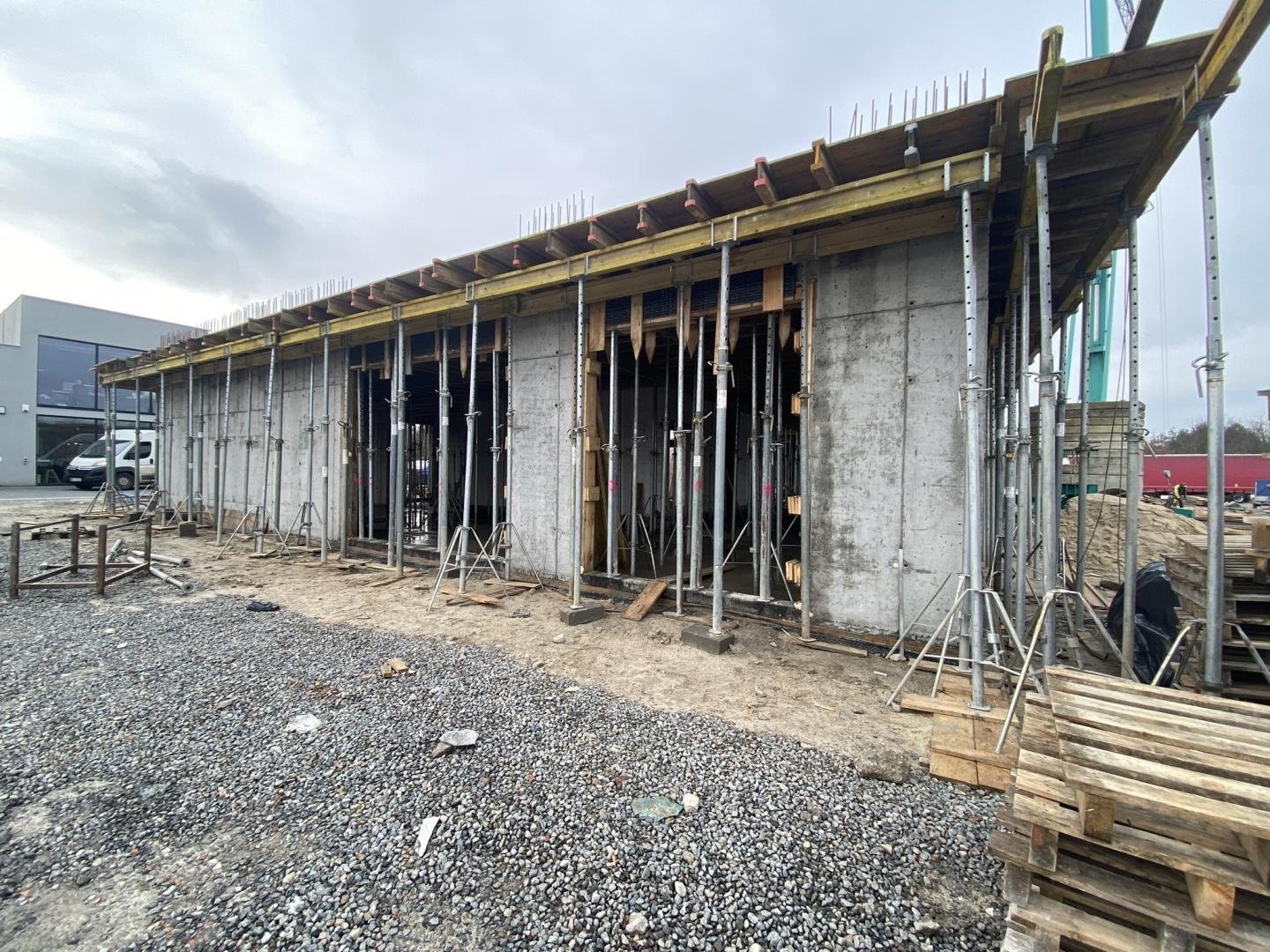 Czym charakteryzuje się zbrojenie rozproszone?