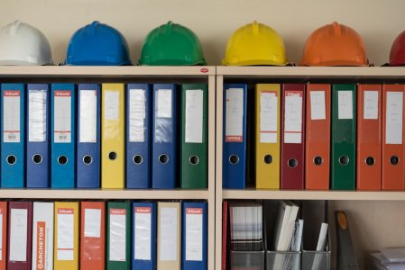 Prawa i obowiązki inwestora podczas budowy domu