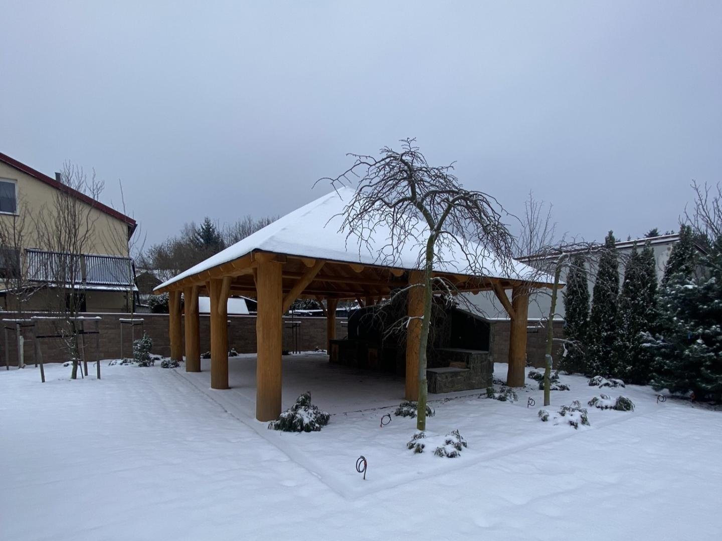 Co inwestor może postawić na swojej działce?