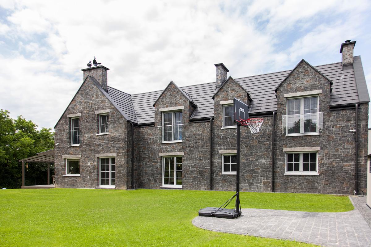 Projekt indywidualny z piwnicą - New-House