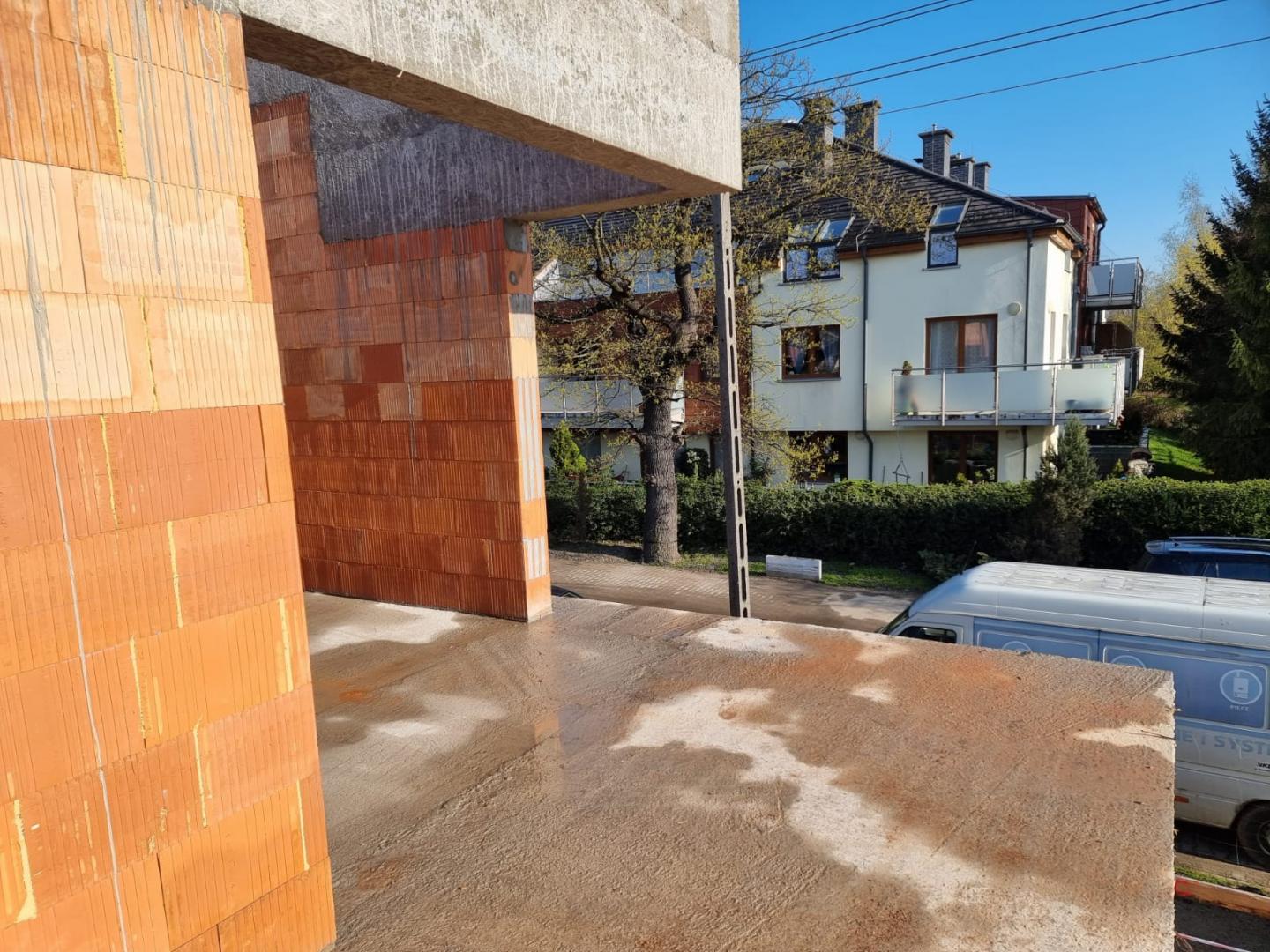 New-House -Stan surowy