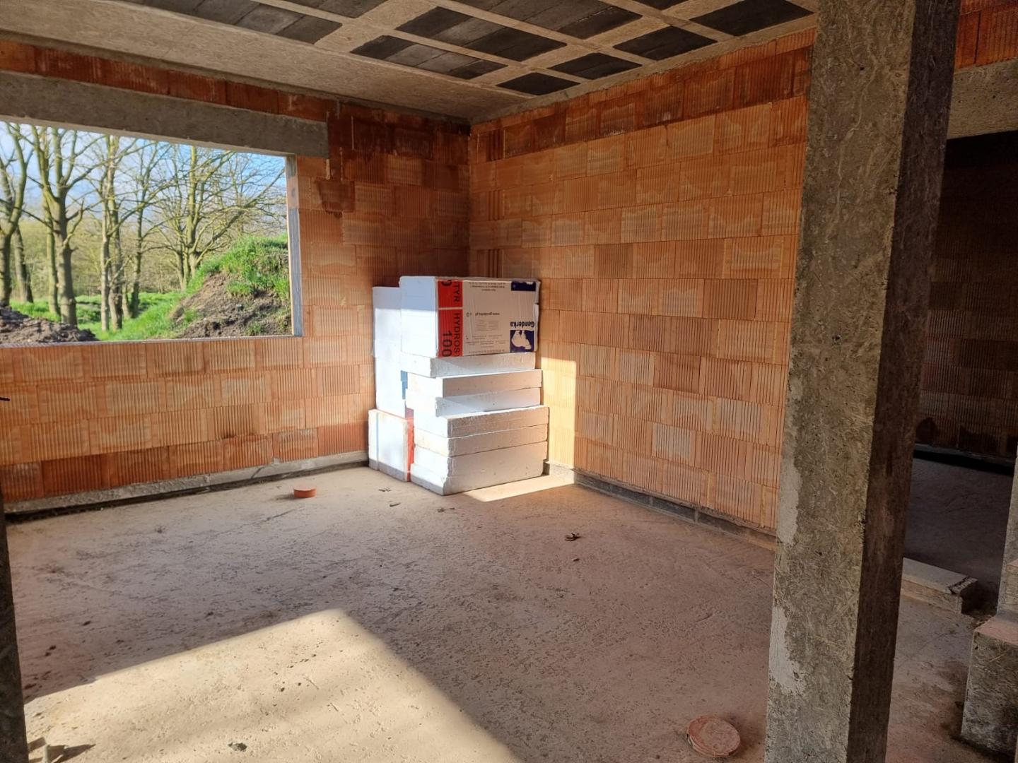 Stan surowy we Wrocławiu