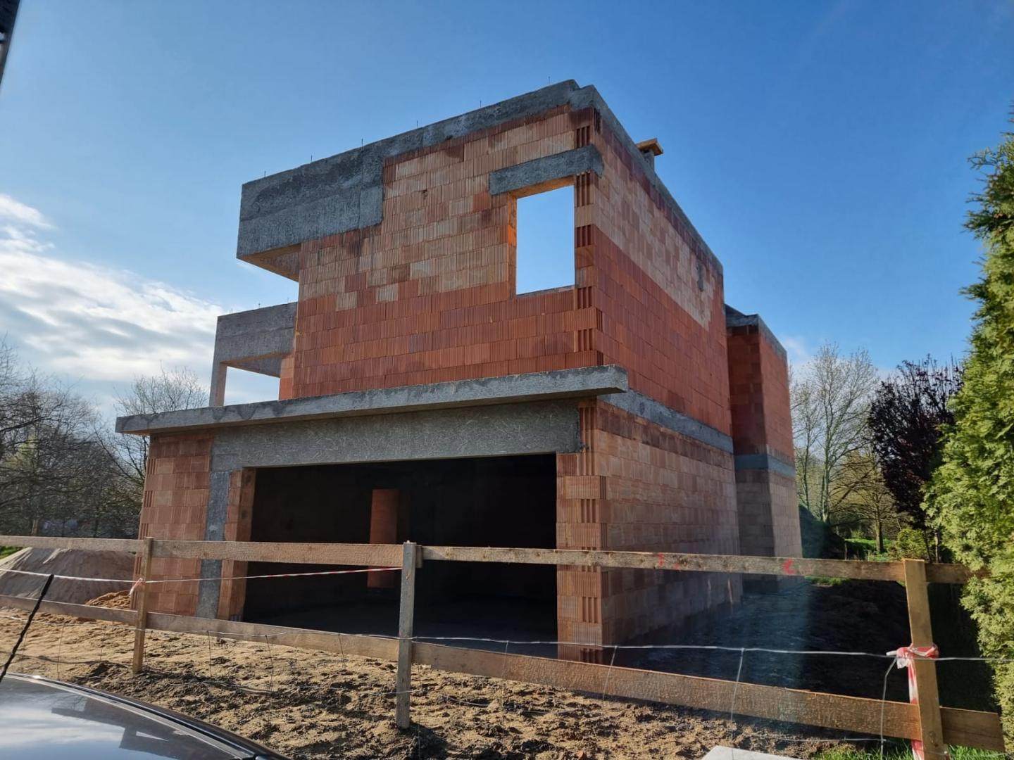 Stan surowy z New-House