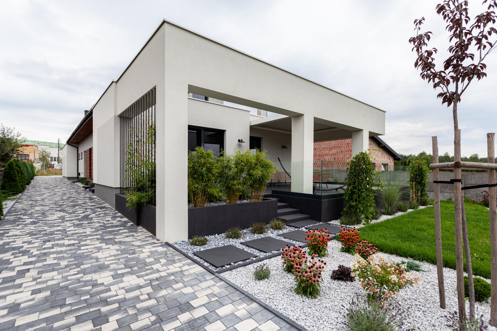 Realizacja New-House - projekt indywidualny