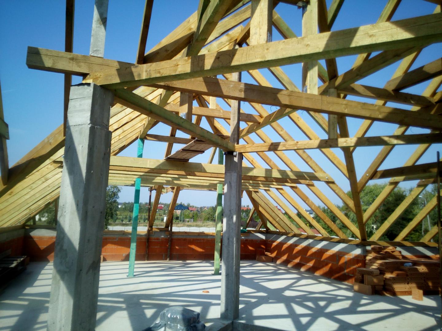 Drewniana konstrukcja dachu