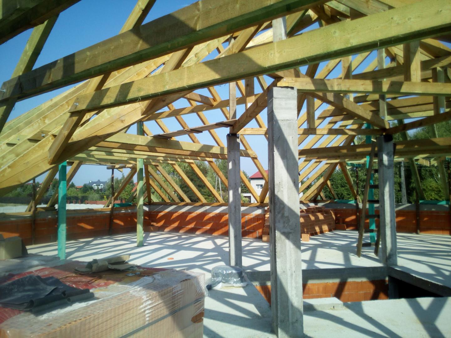 Drewniana konstrukcja dachu z New-House