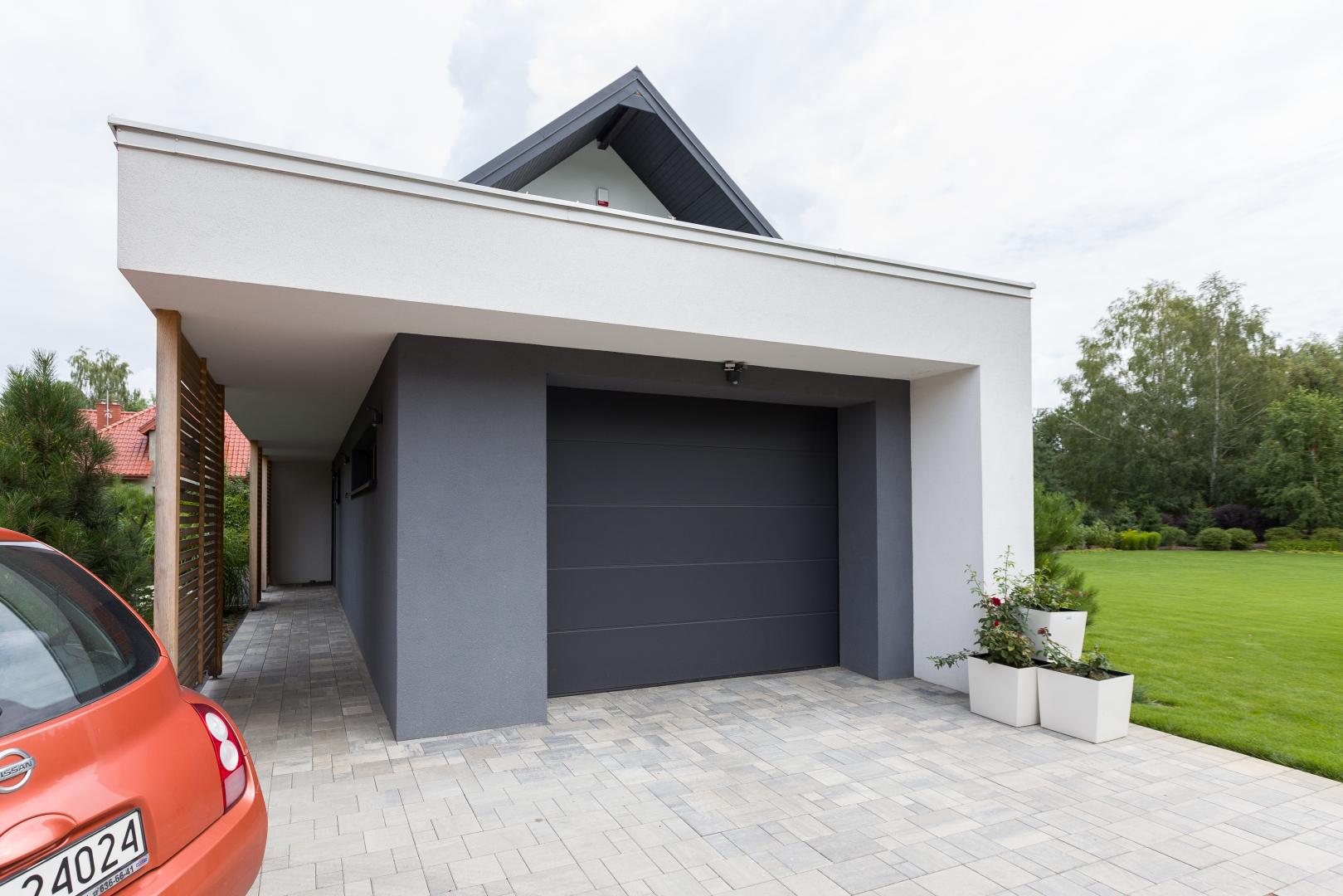 Budowa domu z garażem jednostanowiskowym